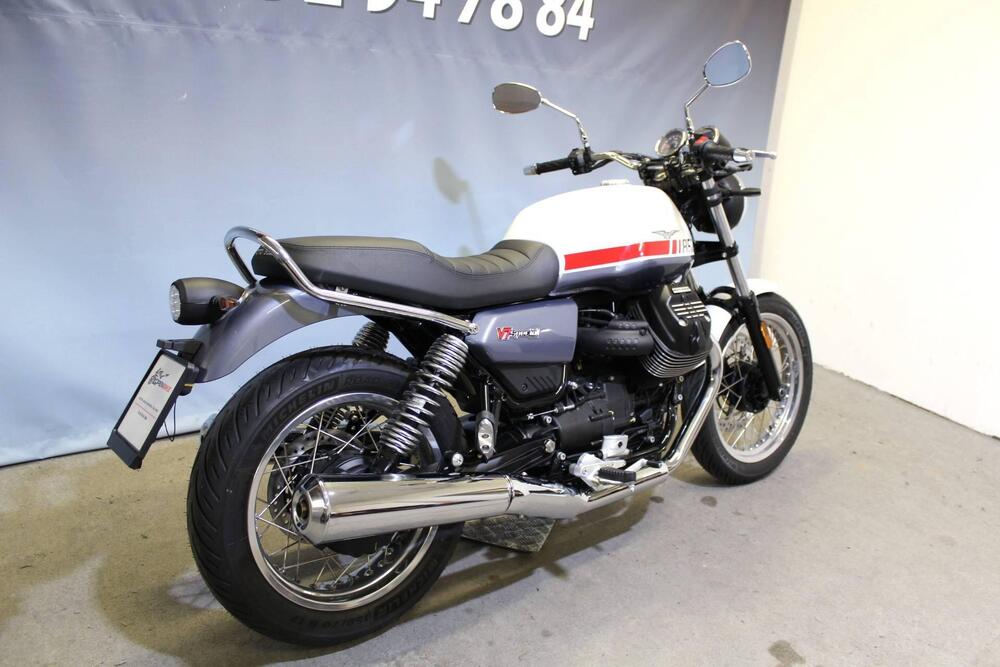 Moto Guzzi V7 Special (2021 - 24) (5)