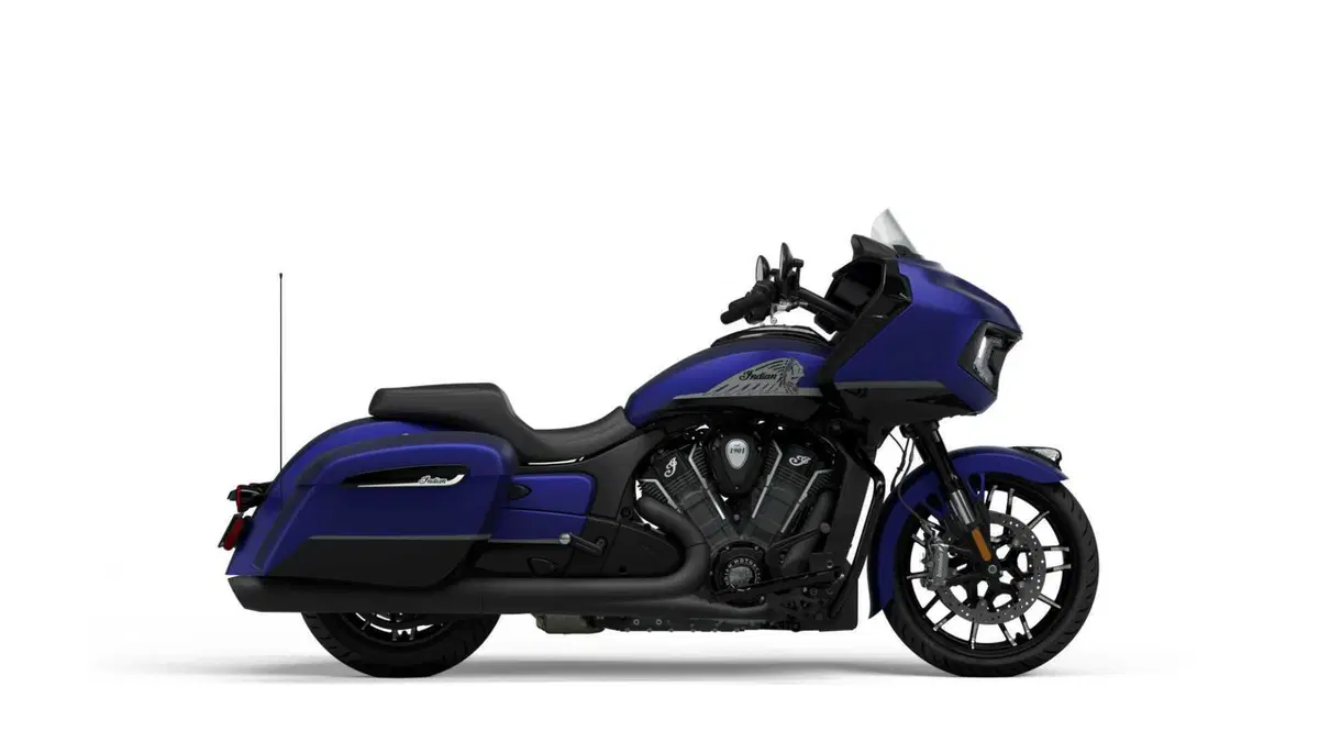 Indian Challenger Challenger 1768 Dark Horse (2021 - 25) (5)