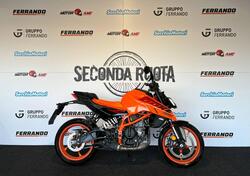 KTM 390 Duke (2024) usata