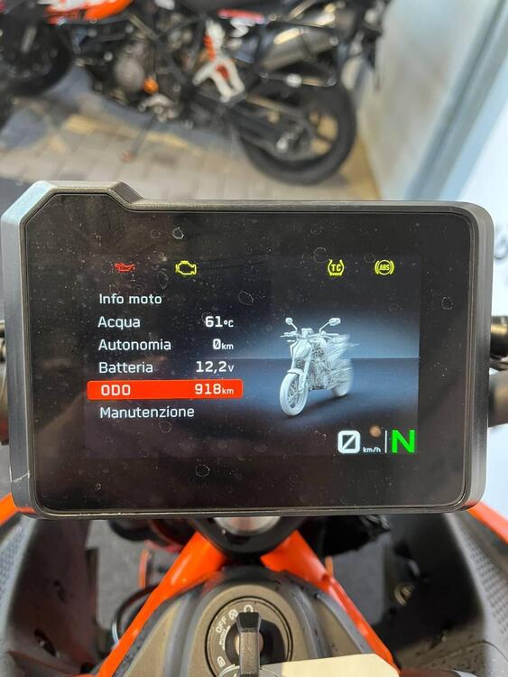 KTM 390 Duke (2024) (5)