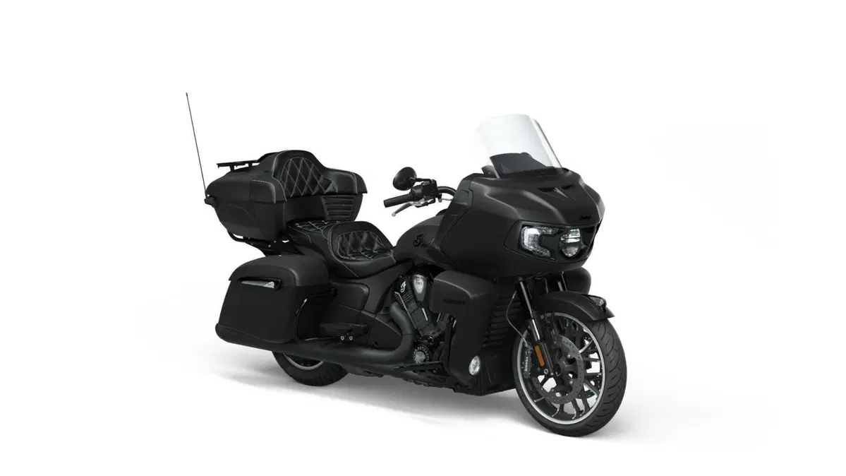 Indian Pursuit Pursuit 1768 Dark Horse (2022 - 25) (6)