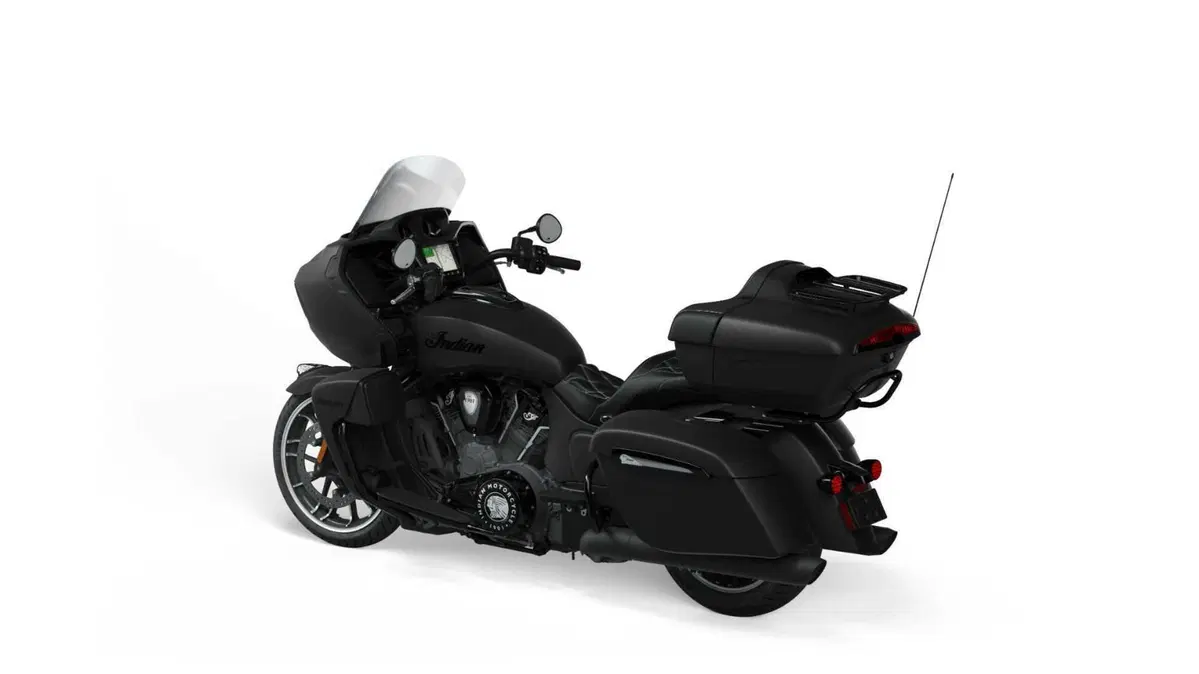 Indian Pursuit Pursuit 1768 Dark Horse (2022 - 25) (9)