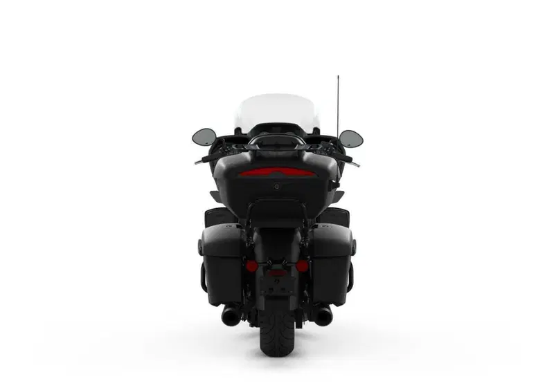 Indian Pursuit Pursuit 1768 Dark Horse (2022 - 25) (8)