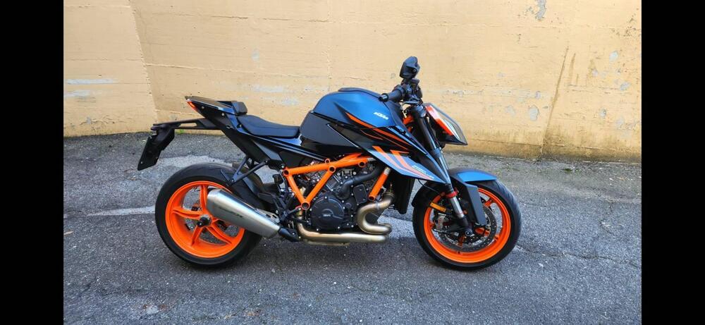 KTM 1290 Super Duke R (2022 - 23) (2)