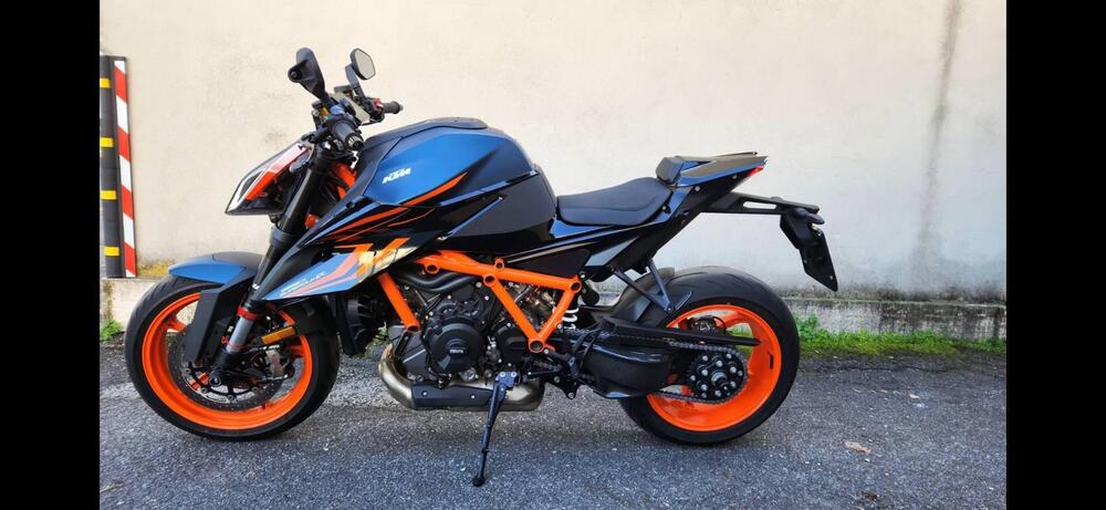 KTM 1290 Super Duke R (2022 - 23) (3)