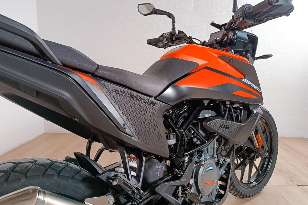 KTM 390 Adventure (2020) (4)