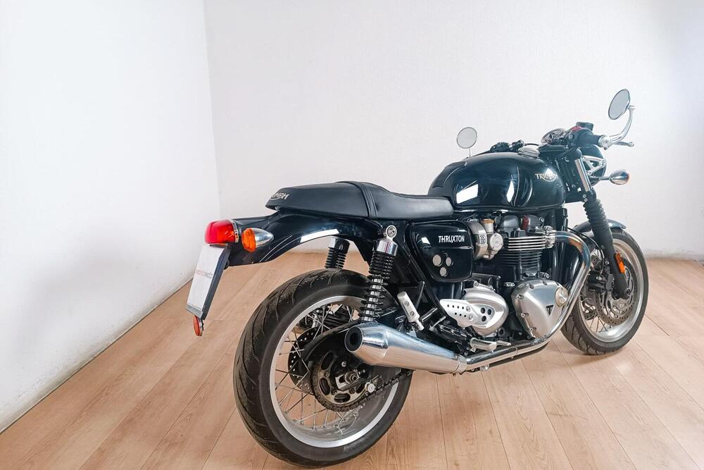 Triumph Thruxton 1200 (2016) (3)