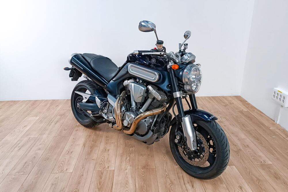 Yamaha MT-01 (2005- 11) (2)