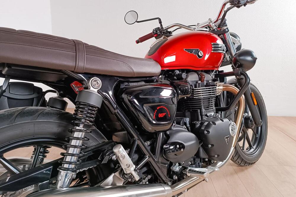 Triumph Street Twin 900 (2017 - 18) (4)