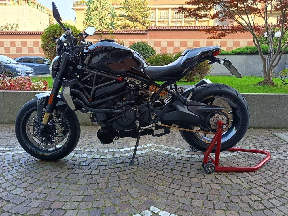 Ducati Monster 1200 R (2016 - 19) (5)