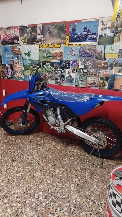 Yamaha YZ 125 (2024) (2)