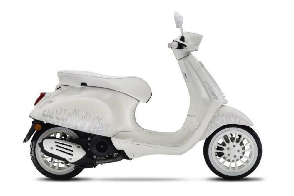 Vespa Sprint 50 Justin Bieber (2022 - 24) (2)