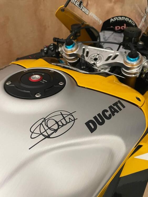 Ducati Panigale V4 Bautista 2023 World Champion Replica (2024) (3)