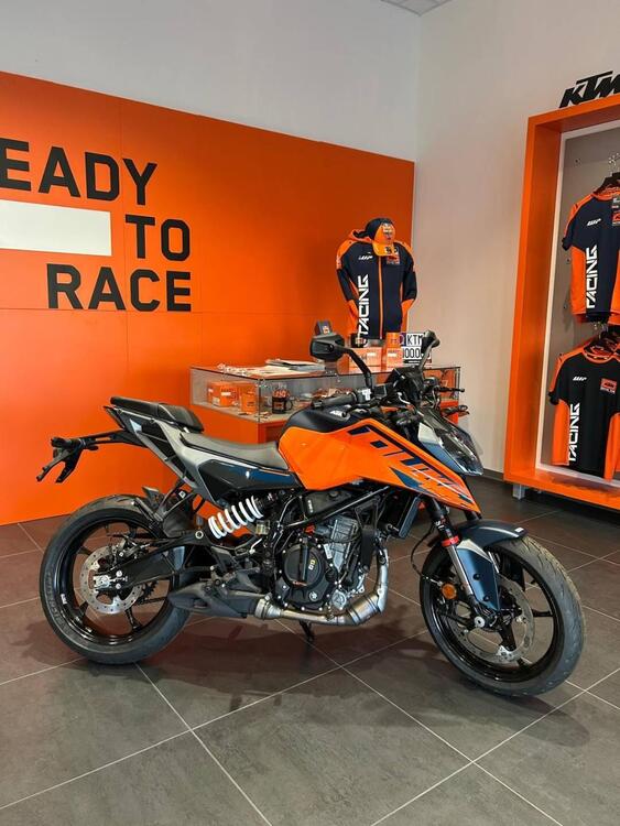 KTM 125 Duke (2024)