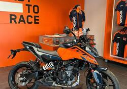 KTM 125 Duke (2024) nuova