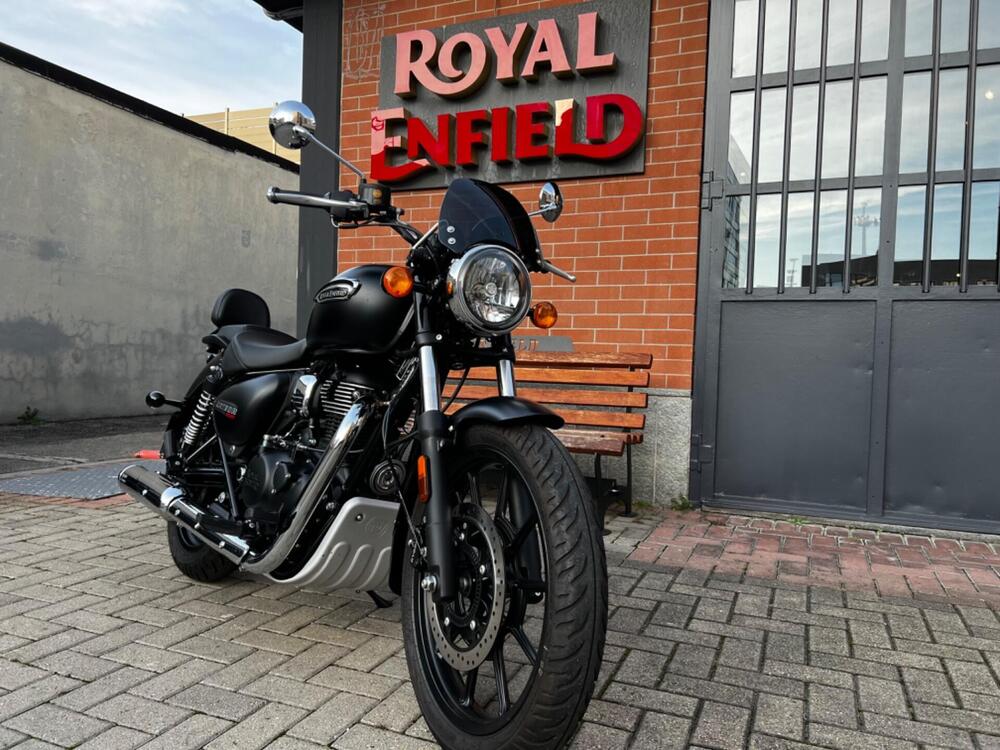 Royal Enfield Meteor 350 Stellar (2021 - 24) (3)