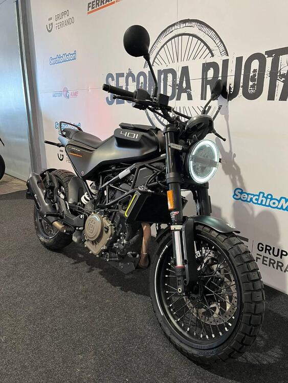 Husqvarna Svartpilen 401 (2021 - 23) (2)