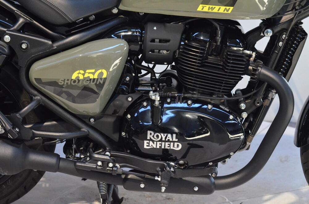 Royal Enfield Shotgun 650 (2024) (3)