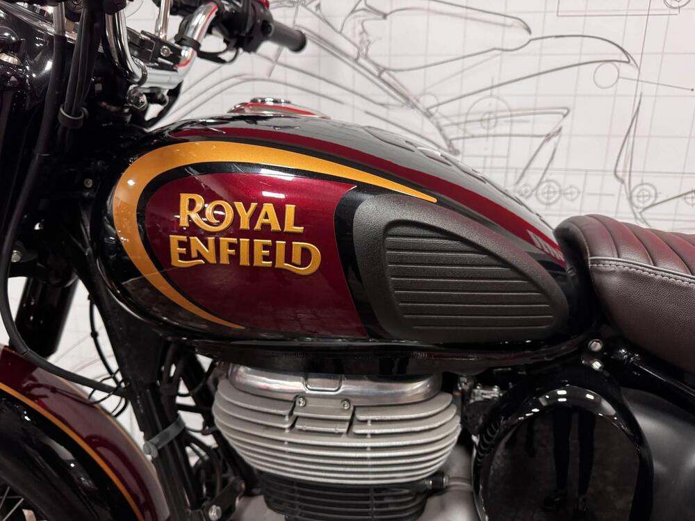 Royal Enfield Classic 350 (2021 - 24) (5)