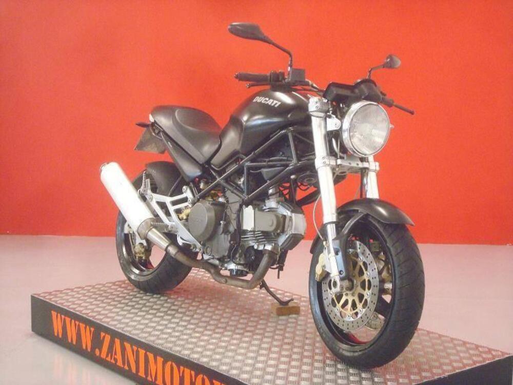 Ducati Monster 600 Dark (1998 - 01) (2)