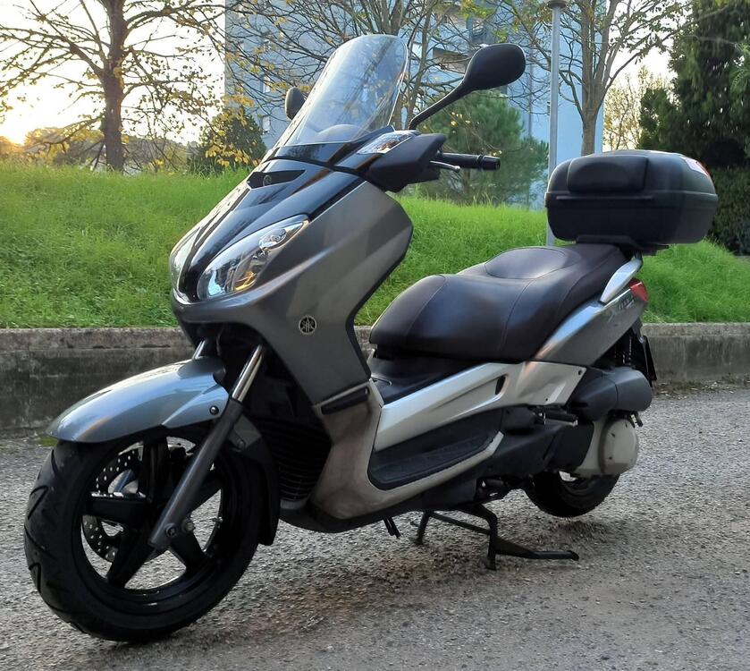 Yamaha X-Max 250 (2007 - 09) (2)