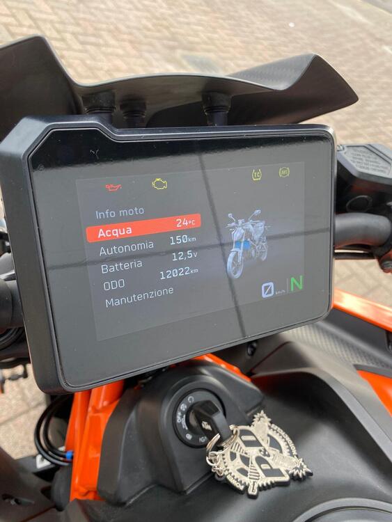 KTM 390 Duke (2024) (5)