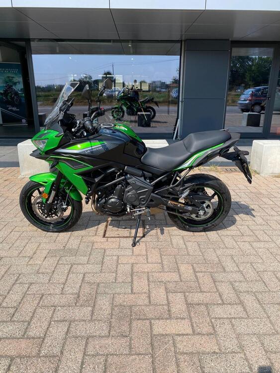 Kawasaki Versys 650 (2021 - 25) (2)