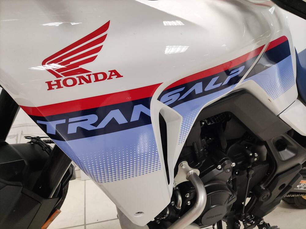 Honda Transalp XL750 (2023 - 24) (4)