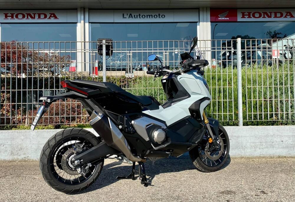 Honda X-ADV 750 DCT (2021 - 24) (5)