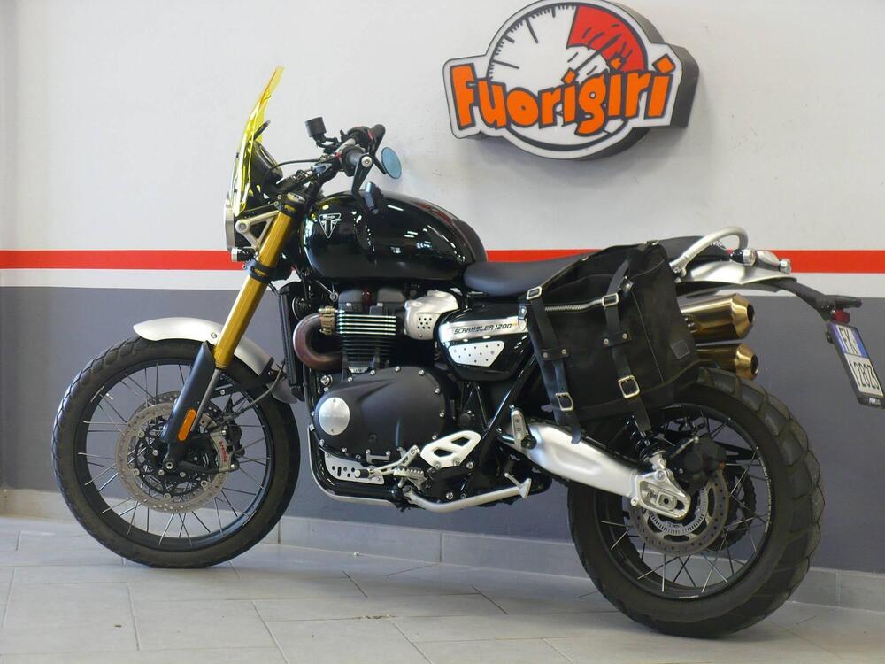 Triumph Scrambler 1200 XE (2024) (2)