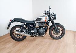 Triumph Street Twin 900 (2017 - 18) usata