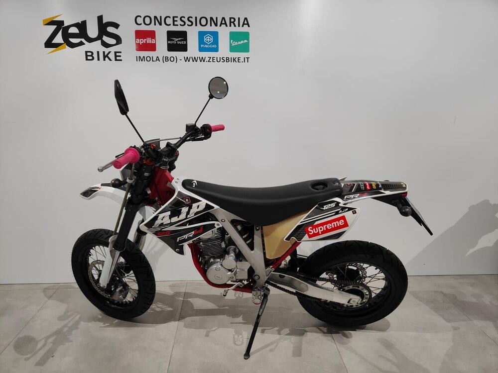 AJP PR4 125 Supermoto Pro (2019 - 20) (2)