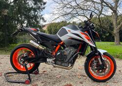 KTM 890 Duke R (2021) usata