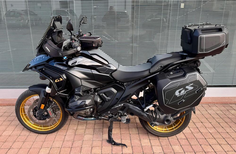 Bmw R 1300 GS Triple Black (2023 - 25) (2)