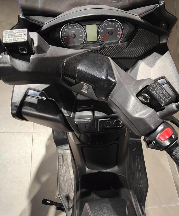 Suzuki Burgman AN 400 (2017 - 20) (4)