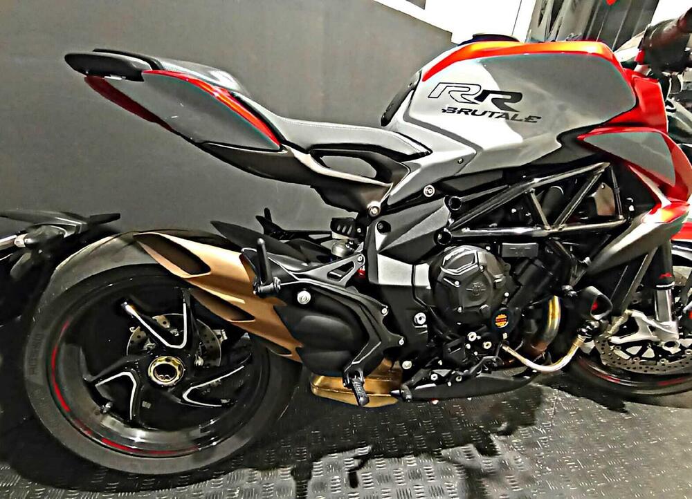 MV Agusta Brutale 800 RR SCS (2021 - 22) (4)