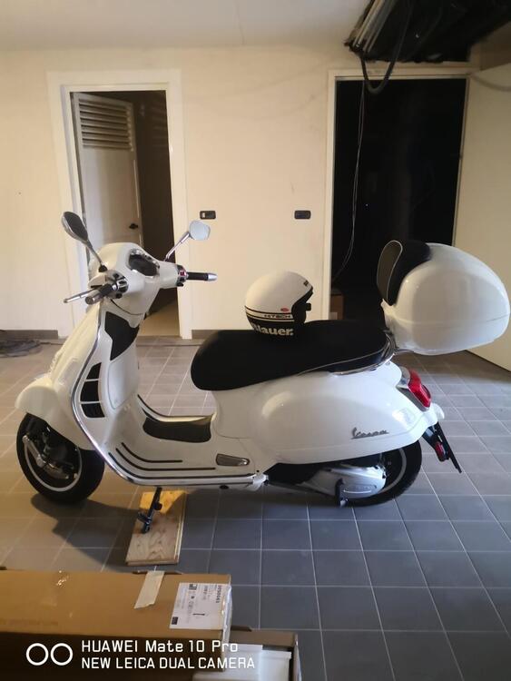 Vespa GTS 300 Super (2023 - 24) (3)