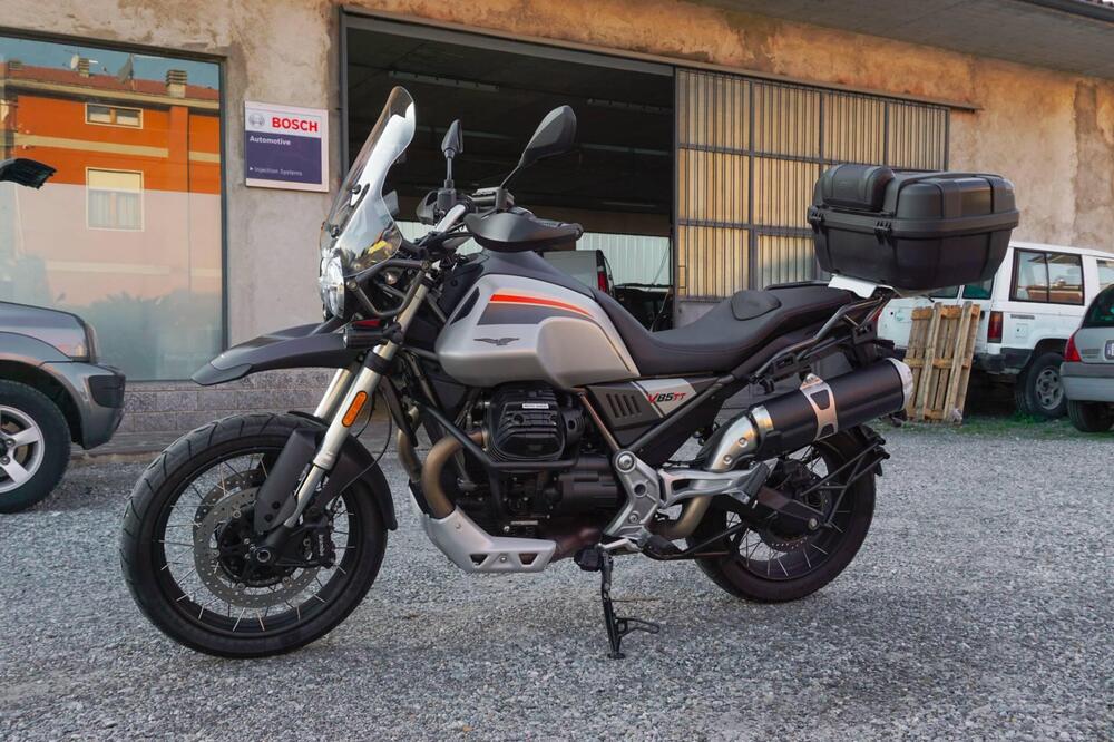 Moto Guzzi V85 TT Travel (2021 - 23) (4)