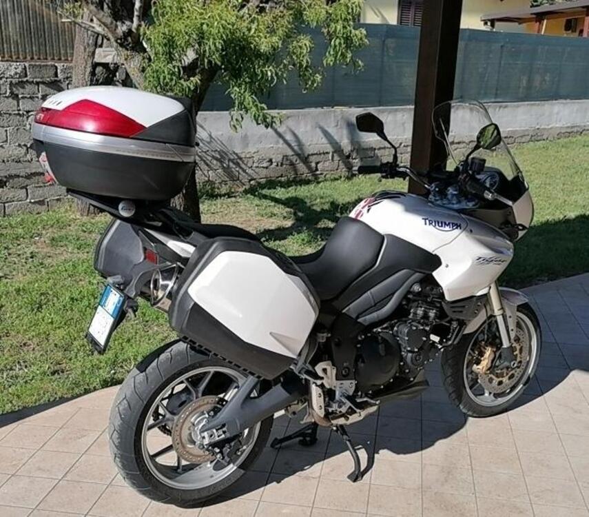 Triumph Tiger 1050 (2006 - 12) (2)