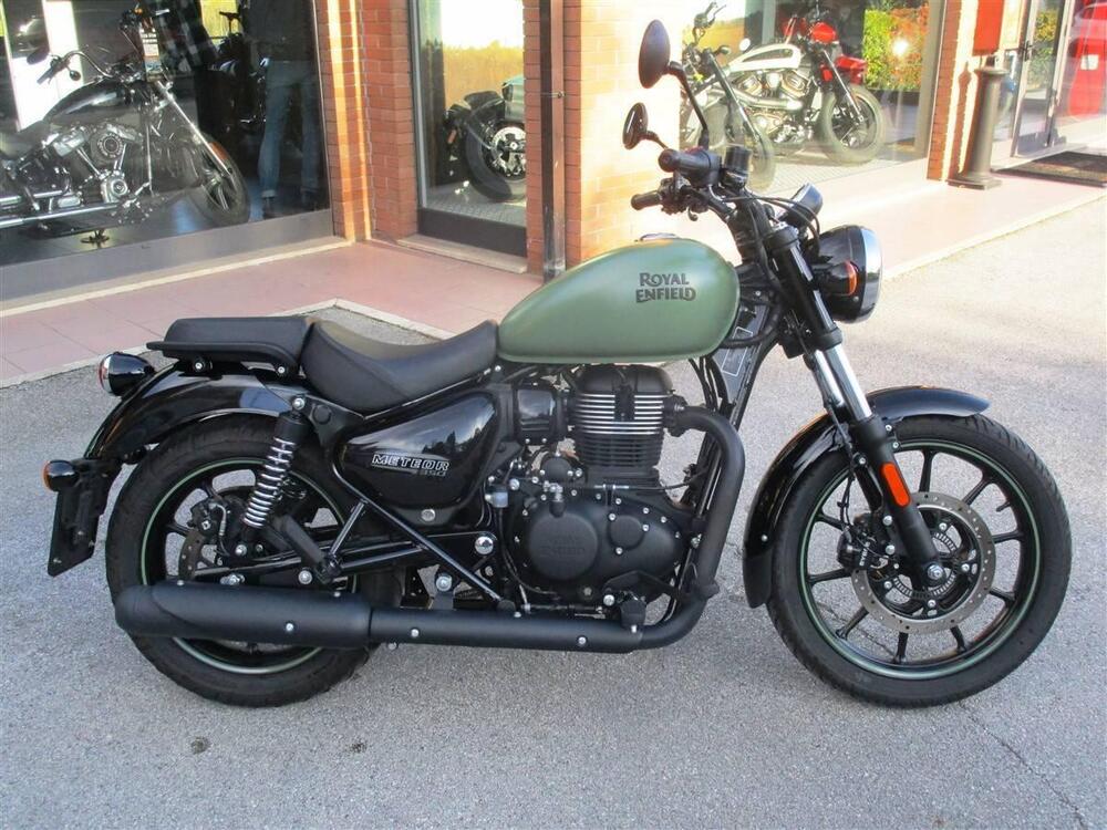 Royal Enfield Meteor 350 Fireball (2021 - 24)