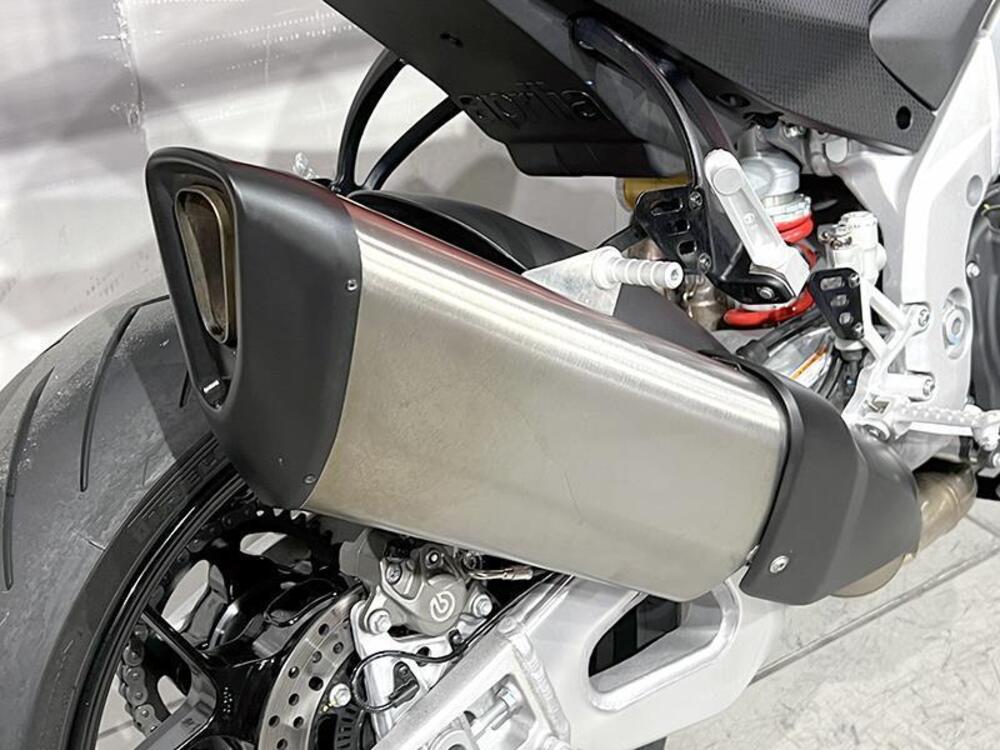 Aprilia Tuono 1100 V4 (2021 - 24) (4)