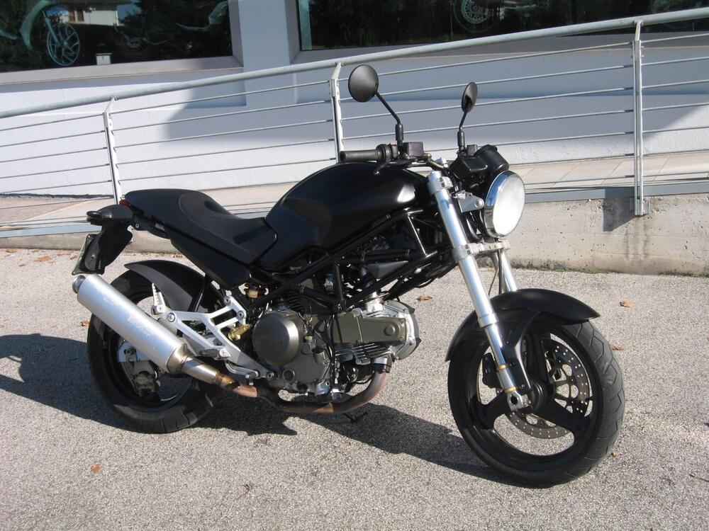 Ducati Monster 600 Dark (1998 - 01)