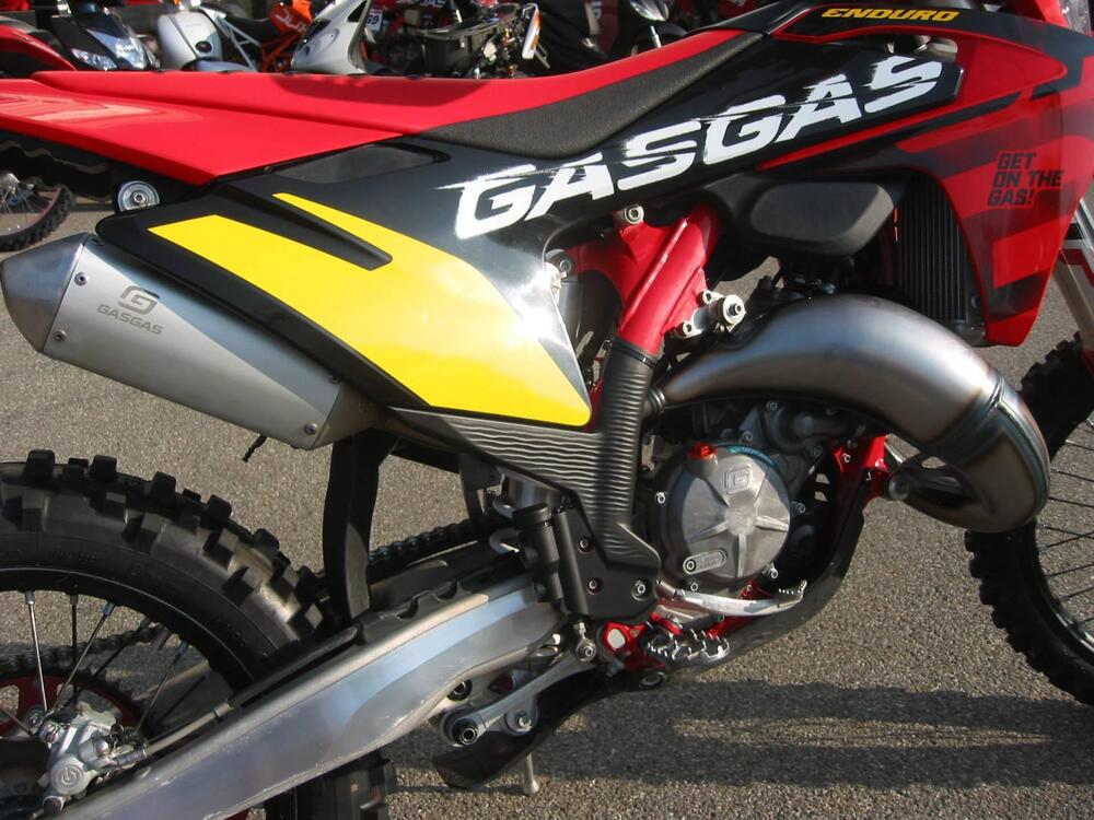 GASGAS EC 125 (2025) (4)