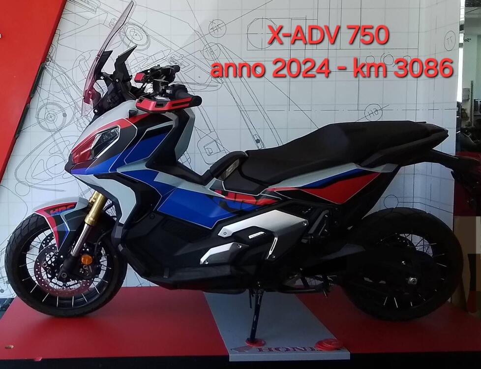 Honda X-ADV 750 DCT (2021 - 24) (2)