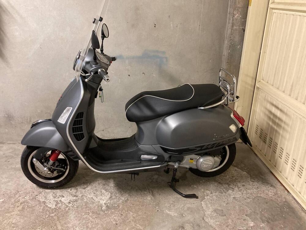 Vespa GTS 300 Super Sport ABS (2010 - 16) (3)