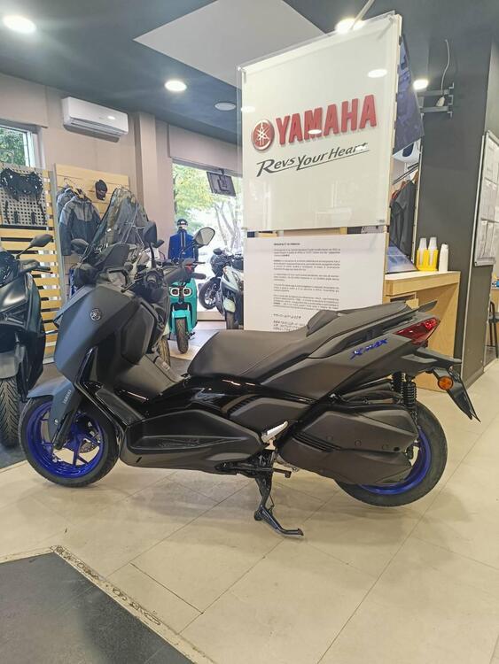 Yamaha X-Max 300 (2021 - 24) (2)