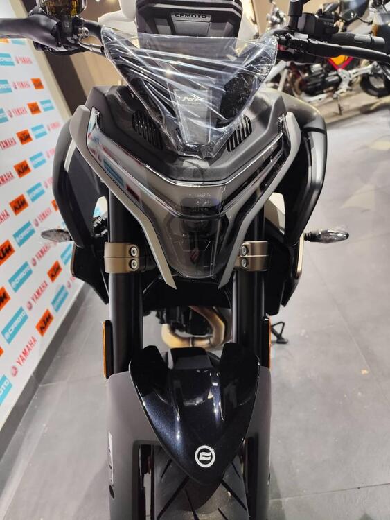 CFMOTO 800NK Sport (2023 - 24) (2)