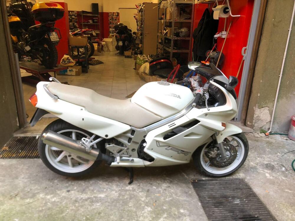 Honda VFR 750 F (1990 - 93)