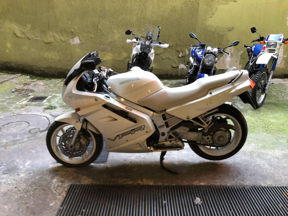 Honda VFR 750 F (1990 - 93) (2)