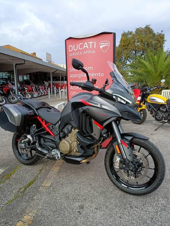 Ducati Multistrada V4 S Grand Tour (2024)